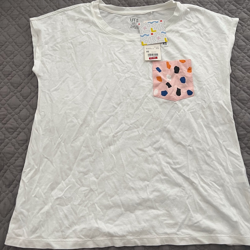 Uniqlo T-shirt